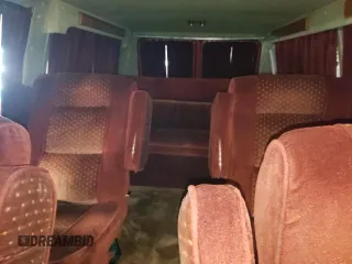 1985 Chevrolet Chevy Van z VIN 2GBEG25HXF4135062, wystawiony jako Copart lot #72788474 z przebiegiem 463 869 mil mil oraz Szkody całkowita. Historia ofert i sprzedaży dostępna na DreamBid. Obrazek 10.