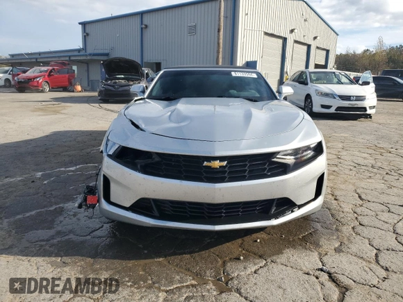 2019 Chevrolet Camaro 1LT with VIN 1G1FB3DX1K0132435, listed as a Copart auction lot 81133594 with 133,942 mi miles and Salvage Title. Bid and sale history available at carsss.com. Image 5.