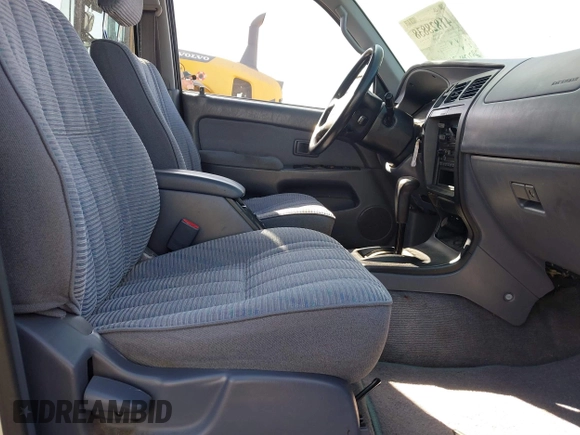 1998 Toyota 4Runner SR5 с VIN JT3GN86R8W0059458, выставлен на аукционе IAAI как лот 41828838 с пробегом 287 263 миль миль и . История ставок и продаж доступна на DreamBid. Изображение 5.