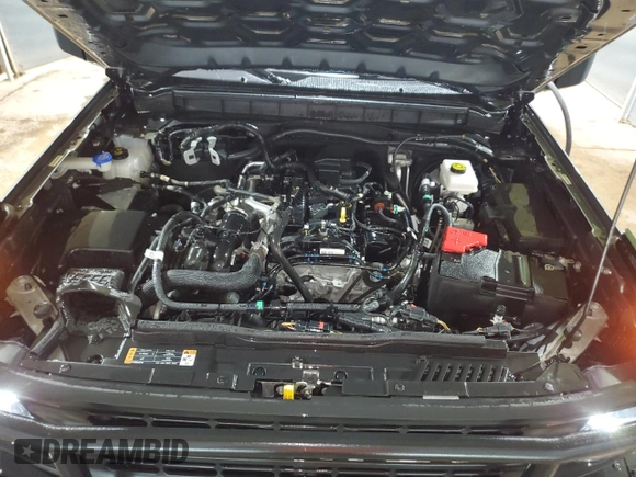 2021 Ford Bronco z VIN 1FMEE5DHXMLA92853, wystawiony jako Copart lot #51822135 z przebiegiem 34 894 mil mil oraz Szkoda całkowita • Salvage title. Historia ofert i sprzedaży dostępna na DreamBid. Obrazek 12.