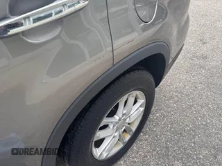 2014 Kia Sorento LX z VIN 5XYKTCA69EG542686, wystawiony jako IAAI lot #42475453 z przebiegiem 128 962 mil mil oraz . Historia ofert i sprzedaży dostępna na DreamBid. Obrazek 6.