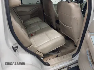 2006 Mercury Mountaineer Premier z VIN 4M2EU48856UJ25700, wystawiony jako IAAI lot #42061319 z przebiegiem 183 229 mil mil oraz . Historia ofert i sprzedaży dostępna na DreamBid. Obrazek 8.