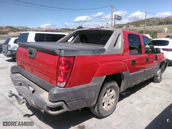 2006 Chevrolet Avalanche LT with VIN 3GNEC12Z36G170377, listed as a IAAI auction lot 39354647 with 172,775 mi miles. Bid and sale history available at carsss.com. Image 4.