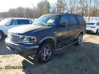 2000 Ford Expedition XLT with VIN 1FMRU1664YLB83051, listed as a IAAI auction lot 41326759 with 227,719 mi miles and . Bid and sale history available at DreamBid. Image 18.