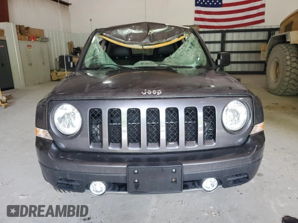 2017 Jeep Patriot High Altitude with VIN 1C4NJRFB2HD155282, listed as a Copart auction lot 61073235 with 47,610 mi miles and Salvage title. Bid and sale history available at DreamBid. Image 5.