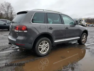 2008 Volkswagen Touareg V6 with VIN WVGBE77LX8D045580, listed as a Copart auction lot 51677485 with 108,062 mi miles and Clean title. Bid and sale history available at DreamBid. Image 3.