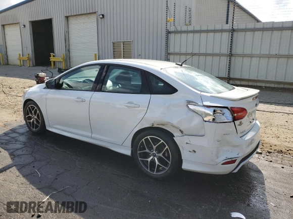 2015 Ford Focus SE with VIN 1FADP3F26FL251500, listed as a Copart auction lot 51329285 with 96,211 mi miles and Salvage Title. Bid and sale history available at carsss.com. Image 2.