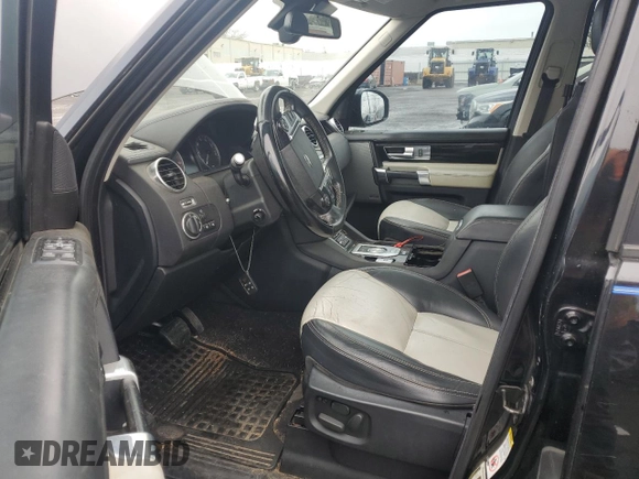 2014 Land Rover LR4 Lux z VIN SALAK2V63EA725464, wystawiony jako Copart lot #51739145 z przebiegiem Nie podano mil oraz Czysty tytuł • Clean title. Historia ofert i sprzedaży dostępna na DreamBid. Obrazek 7.
