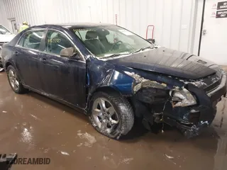 2009 Chevrolet Malibu LS w/1FL with VIN 1G1ZG57B39F227502, listed as a IAAI auction lot 41611220 with 186,051 mi miles. Bid and sale history available at carsss.com. Image 1.