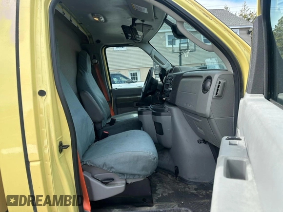 2021 Ford Econoline Cargo with VIN 1FDXE4FN1MDC34409, listed as a Copart auction lot 48386205 with 99,008 mi miles and Clean Title. Bid and sale history available at DreamBid. Image 9.