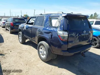2020 Toyota 4Runner SR5 with VIN JTEBU5JR0L5830326, listed as a IAAI auction lot 41814118 with 71,270 mi miles. Bid and sale history available at carsss.com. Image 3.