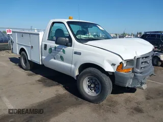 2000 Ford F-350 XL with VIN 1FTSF30L8YEB14930, listed as a IAAI auction lot 42290265 with 112,402 mi miles and . Bid and sale history available at DreamBid. Image 1.