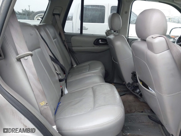 2005 Chevrolet TrailBlazer LT with VIN 1GNDT13S252382322, listed as a IAAI auction lot 41383480 with 220,266 mi miles. Bid and sale history available at carsss.com. Image 8.