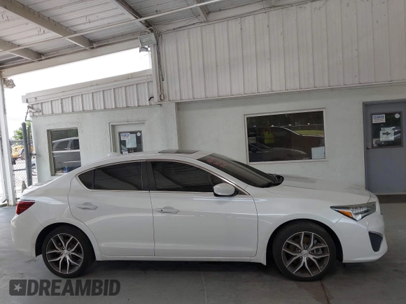 2022 Acura ILX Premium with VIN 19UDE2F77NA001829, listed as a IAAI auction lot 42470192 with 42,939 mi miles and . Bid and sale history available at DreamBid. Image 14.