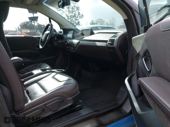 2017 BMW i3 z VIN WBY1Z8C32HV892344, wystawiony jako IAAI lot #42245334 z przebiegiem 48 335 mil mil oraz . Historia ofert i sprzedaży dostępna na DreamBid. Obrazek 5.