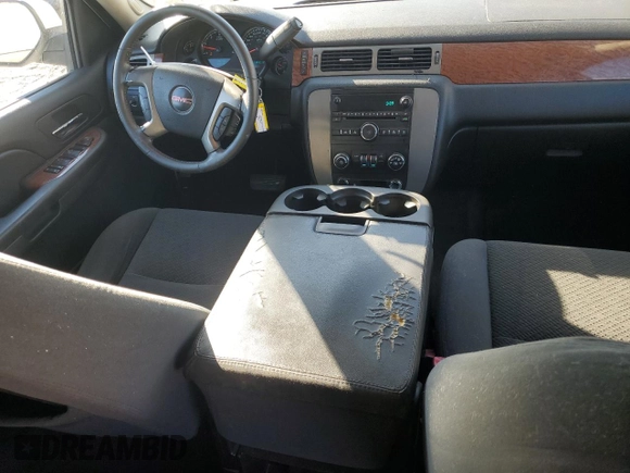 2008 GMC Yukon SLE w/3SA with VIN 1GKFC13C48R147527, listed as a Copart auction lot 81281824 with 84,339 mi miles and Salvage Title. Bid and sale history available at carsss.com. Image 8.
