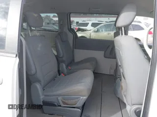 2009 Dodge Grand Caravan SE with VIN 2D8HN44EX9R666109, listed as a IAAI auction lot 41315082 with Not Provided miles and . Bid and sale history available at DreamBid. Image 8.
