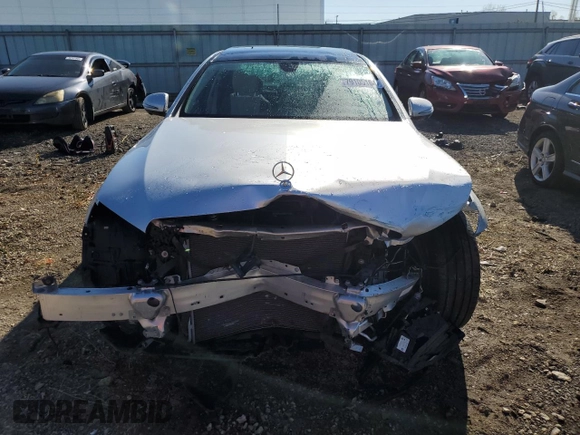 2019 Mercedes-Benz E 450 with VIN WDDZF6JB5KA491015, listed as a Copart auction lot 79105104 with 28,738 mi miles and Salvage Title. Bid and sale history available at DreamBid. Image 5.