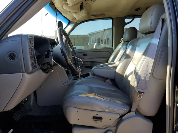 2004 GMC Yukon SLE with VIN 1GKEK13V24J236327, listed as a Copart auction lot 76896974 with 151,028 mi miles and Salvage Title. Bid and sale history available at carsss.com. Image 7.