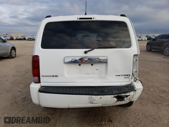 2011 Dodge Nitro SXT with VIN 1D4PU5GK5BW568240, listed as a Copart auction lot 84461784 with 101,246 mi miles and Salvage Title. Bid and sale history available at DreamBid. Image 6.
