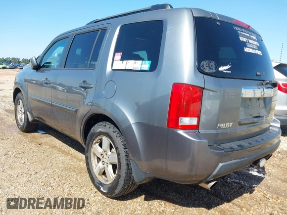 2009 Honda Pilot EX-L with VIN 5FNYF48539B035820, listed as a IAAI auction lot 41942149 with 242,463 mi miles. Bid and sale history available at carsss.com. Image 3.