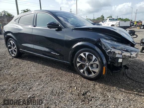 2023 Ford Mustang Mach-E Premium с VIN 3FMTK3SU6PMA98088, выставлен на аукционе Copart как лот 59276155 с пробегом 30 486 миль миль и На запчасти • Non repairable. История ставок и продаж доступна на DreamBid. Изображение 4.
