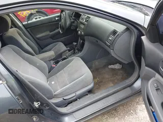 2004 Honda Accord LX z VIN 1HGCM563X4A056898, wystawiony jako IAAI lot #42437737 z przebiegiem 218 946 mil mil oraz . Historia ofert i sprzedaży dostępna na DreamBid. Obrazek 5.