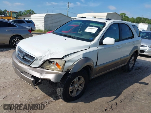 2006 Kia Sorento LX with VIN KNDJD733165595587, listed as a IAAI auction lot 40365177 with 206,234 mi miles and . Bid and sale history available at DreamBid. Image 2.