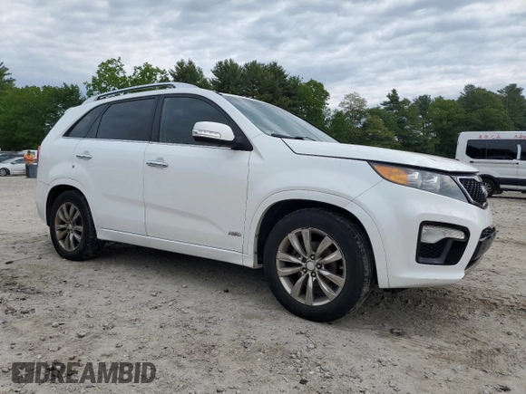 2013 Kia Sorento SX with VIN 5XYKWDA20DG395456, listed as a Copart auction lot 58751035 with 147,850 mi miles and Clean title. Bid and sale history available at DreamBid. Image 4.
