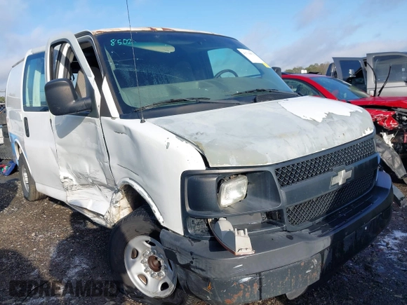 2007 Chevrolet Express Cargo Van with VIN 1GCGG25V571104532, listed as a IAAI auction lot 41718875 with 174,955 mi miles. Bid and sale history available at carsss.com. Image 6.