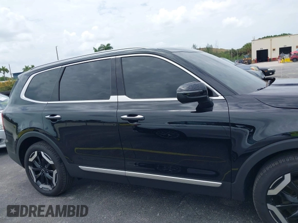 2025 Kia Telluride S with VIN 5XYP6DGC8SG590319, listed as a IAAI auction lot 42625086 with 14,392 mi miles and . Bid and sale history available at DreamBid. Image 13.