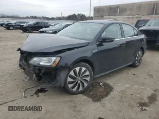 2015 Volkswagen Jetta Sedan Hybrid SEL Premium with VIN 3VW637AJ6FM328270, listed as a Copart auction lot 85991374 with 103,571 mi miles and Salvage Title. Bid and sale history available at carsss.com. Image 1.