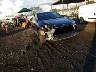 2023 Toyota bZ4X XLE z VIN JTMAAAAA9PA001408, wystawiony jako Copart lot #81972433 z przebiegiem 10 917 mil mil oraz . Historia ofert i sprzedaży dostępna na DreamBid. Obrazek 11.