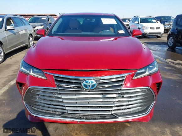 2019 Toyota Avalon Hybrid Limited with VIN 4T1B21FB8KU010221, listed as a IAAI auction lot 41470592 with 100,869 mi miles. Bid and sale history available at carsss.com. Image 12.