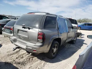 2007 Chevrolet TrailBlazer LS with VIN 1GNDT13S972113415, listed as a Copart auction lot 46336645 with 0 mi miles and Salvage Title. Bid and sale history available at carsss.com. Image 3.