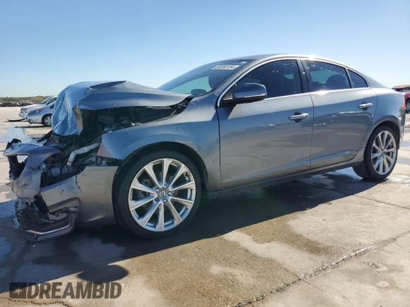 2017 Volvo S60 Inscription z VIN LYV402HK2HB150225, wystawiony jako Copart lot #80588184 z przebiegiem 53 910 mil mil oraz Szkoda całkowita • Salvage title. Historia ofert i sprzedaży dostępna na DreamBid. Obrazek 1.