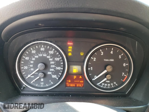 2007 BMW 3 Series 328xi with VIN WBAVC93587K034241, listed as a Copart auction lot 55889595 with 131,836 mi miles and Salvage title. Bid and sale history available at DreamBid. Image 9.