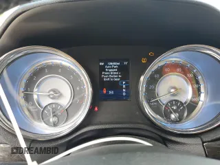 2012 Chrysler 300 Limited z VIN 2C3CCACG9CH173300, wystawiony jako Copart lot #52019775 z przebiegiem 128 492 mil mil oraz Szkoda całkowita • Salvage title. Historia ofert i sprzedaży dostępna na DreamBid. Obrazek 9.