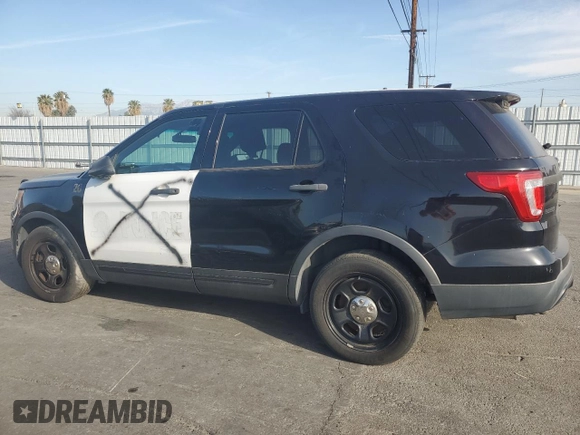 2016 Ford Police Interceptor Utility z VIN 1FM5K8AR5GGC08058, wystawiony jako Copart lot #51673255 z przebiegiem 123 955 mil mil oraz Tytuł czysty. Historia ofert i sprzedaży dostępna na DreamBid. Obrazek 2.