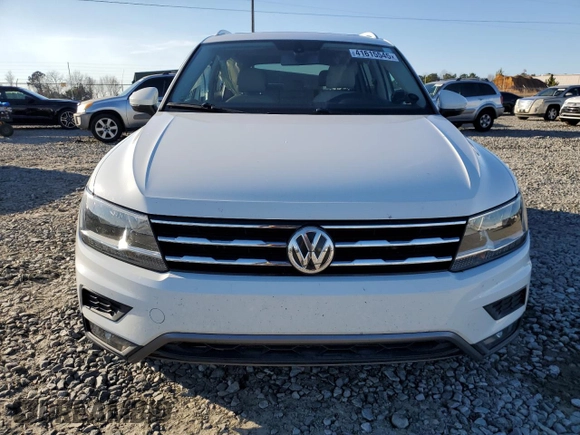 2018 Volkswagen Tiguan SEL z VIN 3VV3B7AX3JM047891, wystawiony jako Copart lot #41615545 z przebiegiem 63 995 mil mil oraz Szkoda całkowita • Salvage title. Historia ofert i sprzedaży dostępna na DreamBid. Obrazek 5.