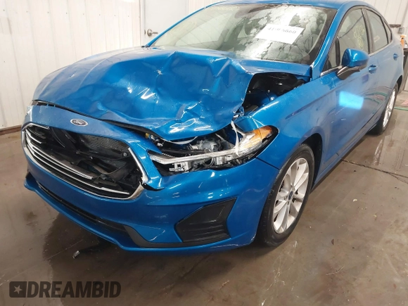 2020 Ford Fusion SE with VIN 3FA6P0HD5LR235436, listed as a IAAI auction lot 41006660 with 60,207 mi miles. Bid and sale history available at carsss.com. Image 6.