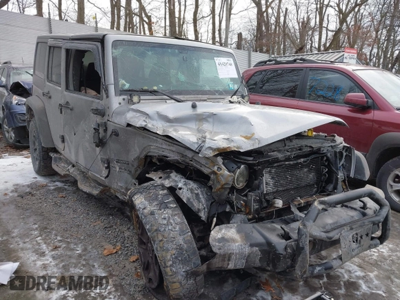 2014 Jeep Wrangler Unlimited Sport with VIN 1C4HJWDG1EL302087, listed as a IAAI auction lot 41420740 with 152,096 mi miles. Bid and sale history available at carsss.com. Image 6.