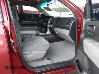2007 Toyota Tundra SR5 with VIN 5TBDV54107S461279, listed as a IAAI auction lot 41765349 with 204,606 mi miles. Bid and sale history available at carsss.com. Image 5.