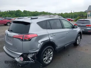2017 Toyota RAV4 Limited z VIN JTMDJREV0HD140223, wystawiony jako IAAI lot #42192770 z przebiegiem 67 377 mil mil oraz . Historia ofert i sprzedaży dostępna na DreamBid. Obrazek 4.