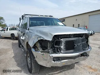 2013 Ram 2500 Tradesman with VIN 3C6UR5CL2DG553493, listed as a IAAI auction lot 41745488 with 242,474 mi miles. Bid and sale history available at carsss.com. Image 6.