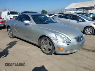 2002 Lexus SC with VIN JTHFN48Y720018963, listed as a IAAI auction lot 41637189 with 172,732 mi miles. Bid and sale history available at carsss.com. Image 1.