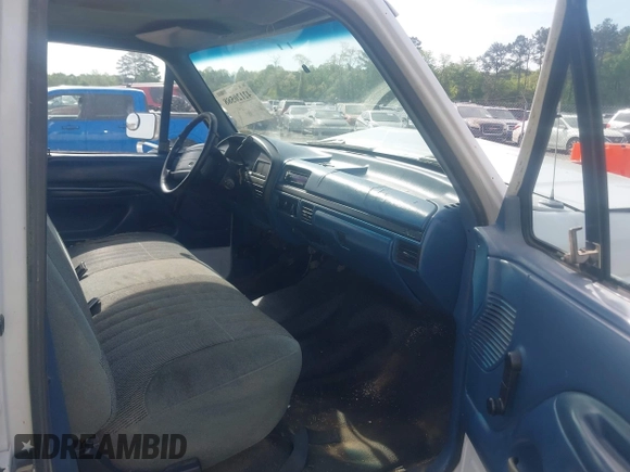1996 Ford F-350 with VIN 1FTJW35F8TEA09134, listed as a IAAI auction lot 42120588 with 363,876 mi miles and . Bid and sale history available at DreamBid. Image 5.