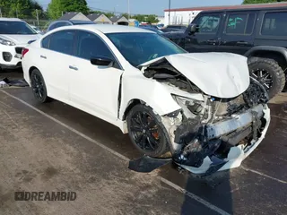 2017 Nissan Altima SR z VIN 1N4AL3AP3HC202002, wystawiony jako IAAI lot #42160655 z przebiegiem 174 226 mil mil oraz . Historia ofert i sprzedaży dostępna na DreamBid. Obrazek 1.