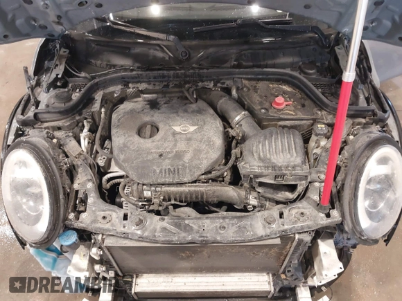 2015 MINI Hardtop 4 Door with VIN WMWXS5C58FT830081, listed as a IAAI auction lot 41345037 with 93,545 mi miles and . Bid and sale history available at DreamBid. Image 10.