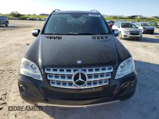 2009 Mercedes-Benz M 350 z VIN 4JGBB56E49A521079, wystawiony jako Copart lot #42608745 z przebiegiem 100 214 mil mil oraz Szkoda całkowita • Salvage title. Historia ofert i sprzedaży dostępna na DreamBid. Obrazek 5.